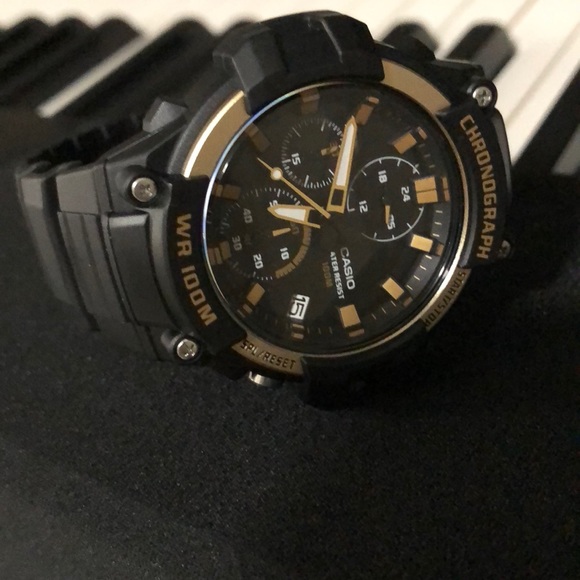 casio chronograph 100m